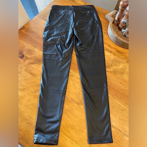 Pleather leggings NWOT one 5 ones - Picture 3 of 12